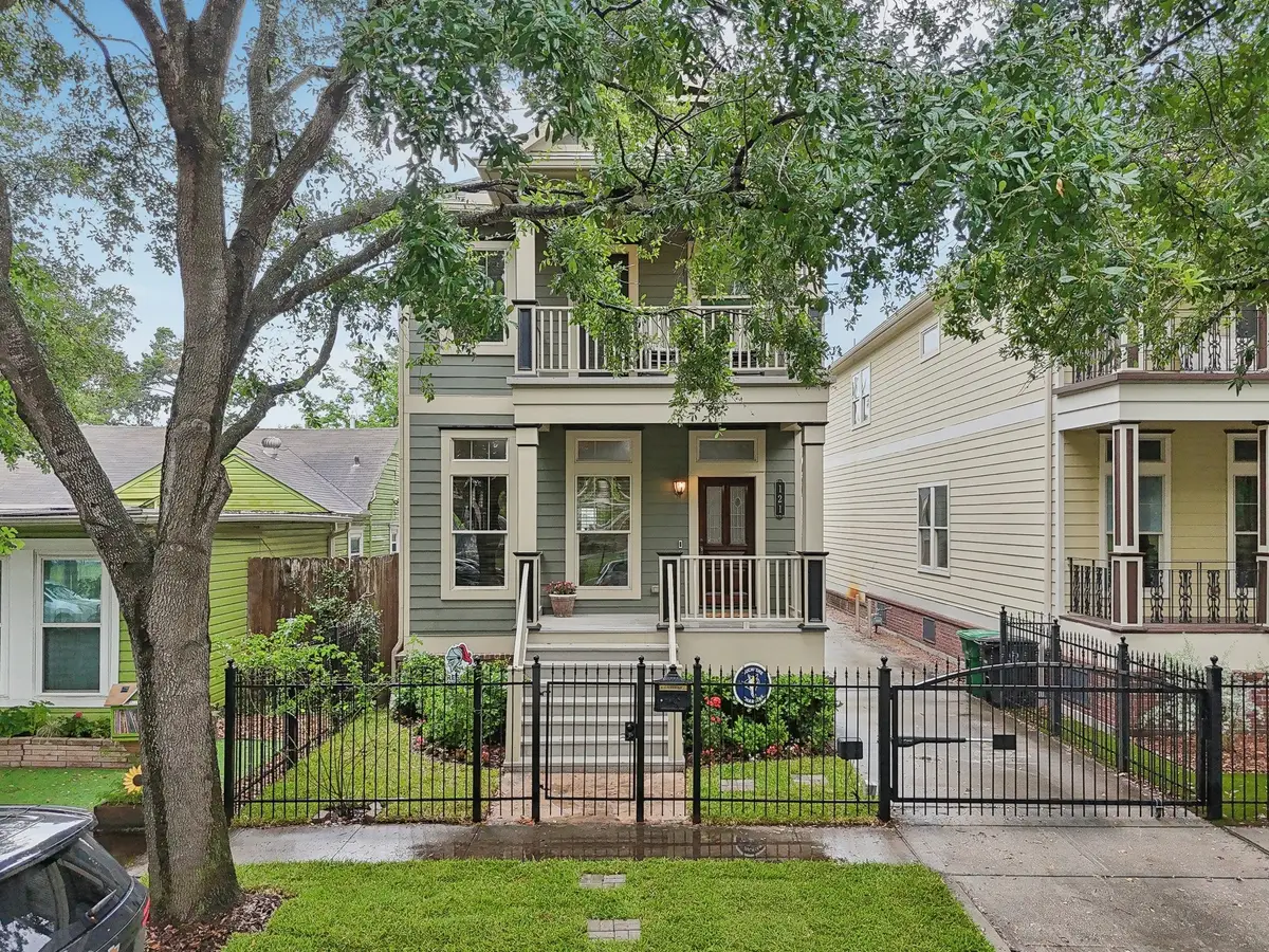 121 E 22nd Street, Houston, TX 77008 - Image #1