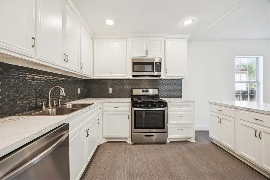 5128 Leeland Street, Houston, TX 77023 - Image #2