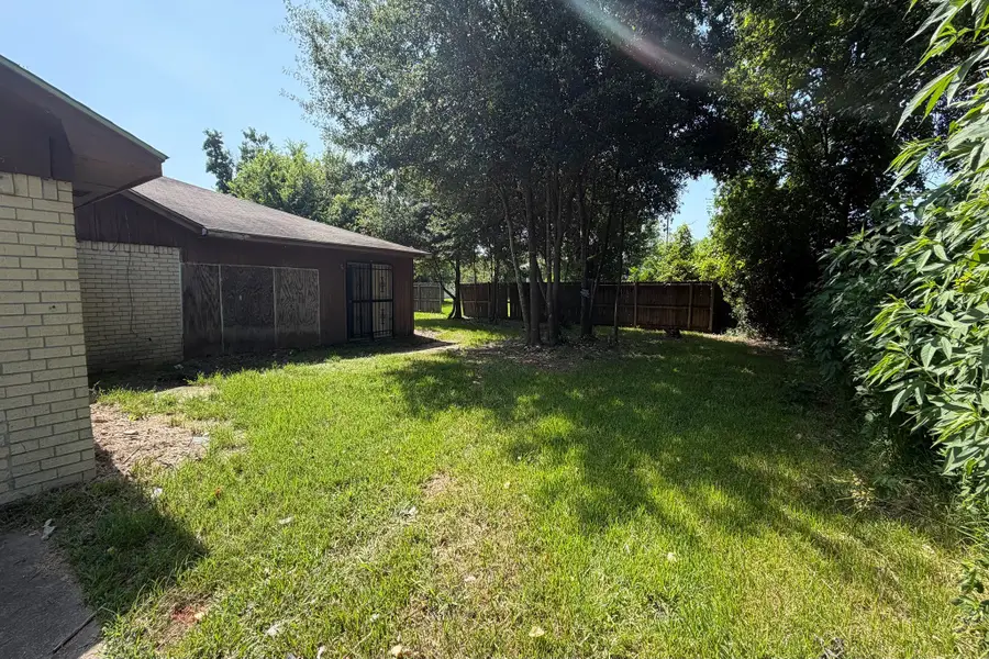 550 E Melville Drive, Crosby, TX 77532 - #3