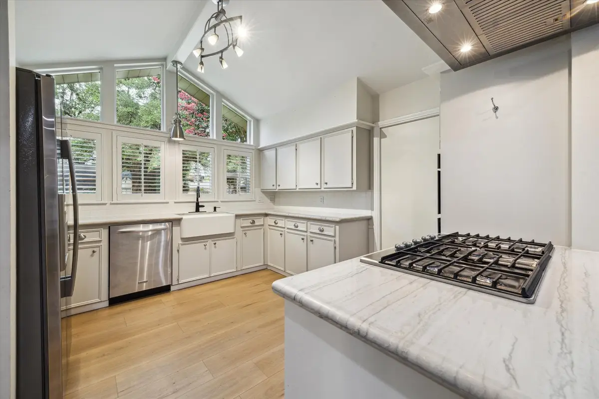 10002 Wickersham Lane, Houston, TX 77042 - Image #1