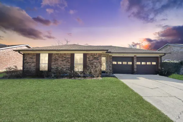 5316 Lorraine Drive, Baytown, TX 77521