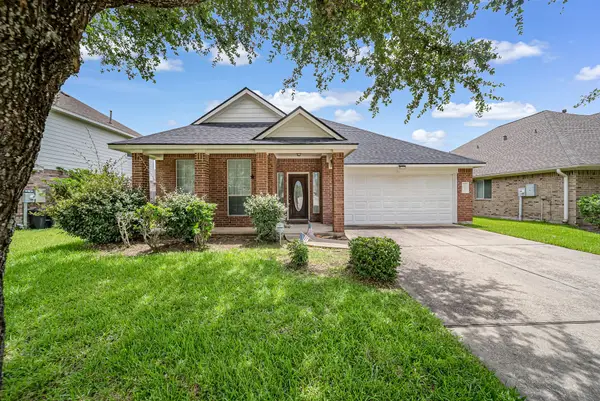 6533 Canyon Mist Lane, Dickinson, TX 77539