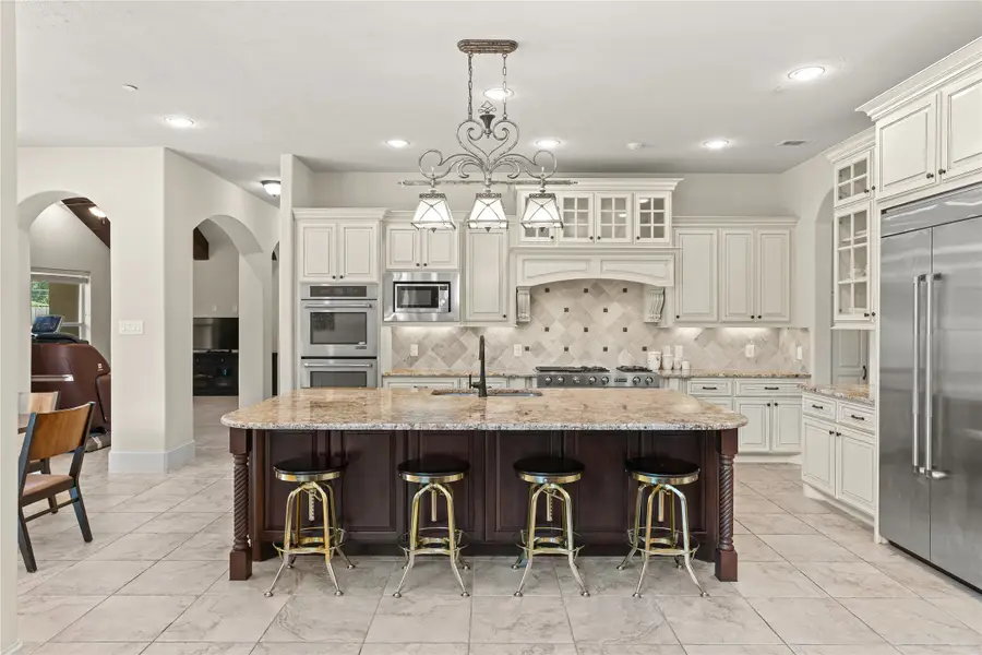 11729 Joan Of Arc Drive, Houston, TX 77024 - Image #3