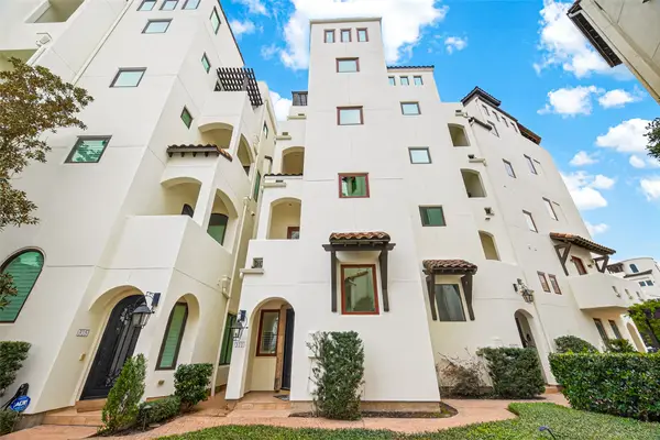 311 Calle Sevilla Place, Houston, TX 77007