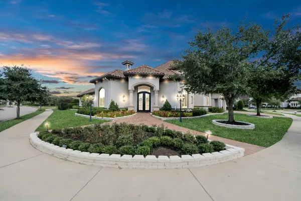 7 Haven Shore Lane, Sugar Land, TX 77479