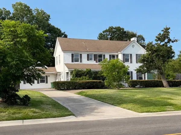3231 N Macgregor Way, Houston, TX 77004