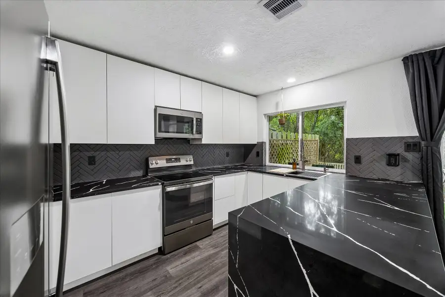 2407 W Settlers Way, The Woodlands, TX 77380 - #3