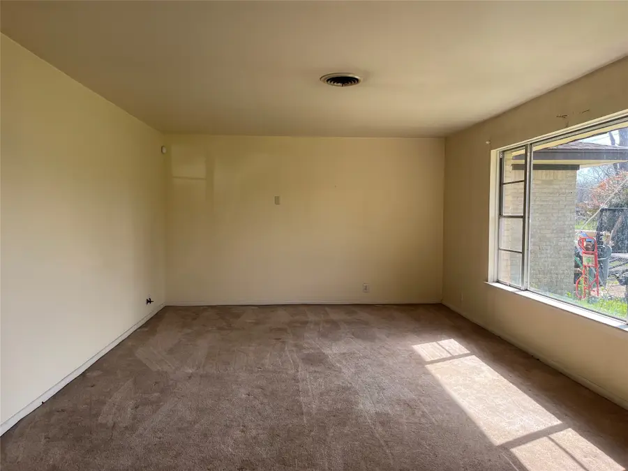 419 Lee Avenue, Jones Creek, TX 77541 - #2