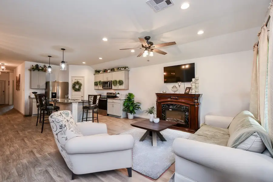 1237 Waterside Trace, Sealy, TX 77474 - Image #2