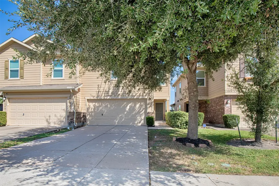 8034 Chasewood Drive, Stafford Missouri City, TX 77489 - Image #3