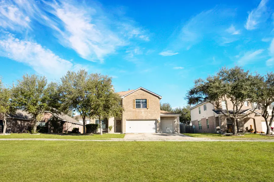 4107 Twin Lakes Trl, Pearland, TX 77584 - Image #2