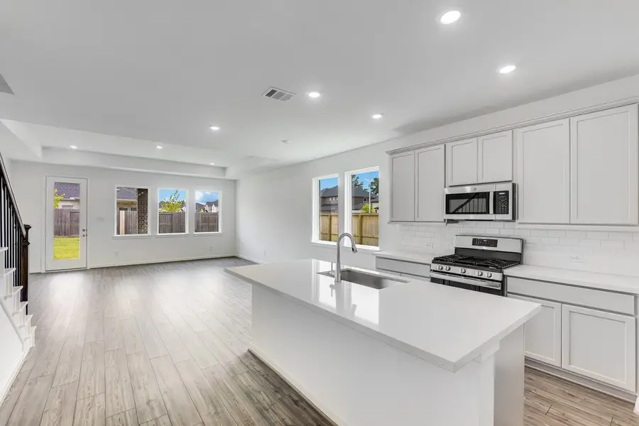 1235 Buffalo Run, Tomball, TX 77375 - Image #3