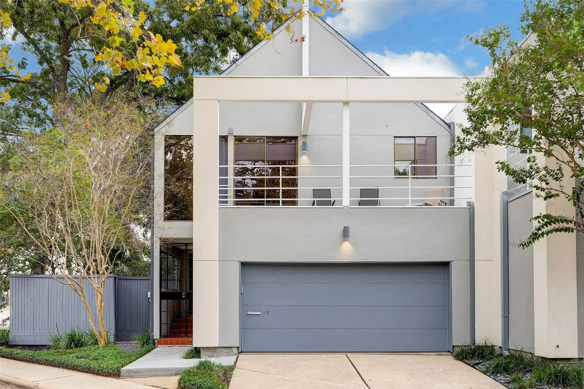 16 Boulevard Green, Bellaire, TX 77401 - Image #1