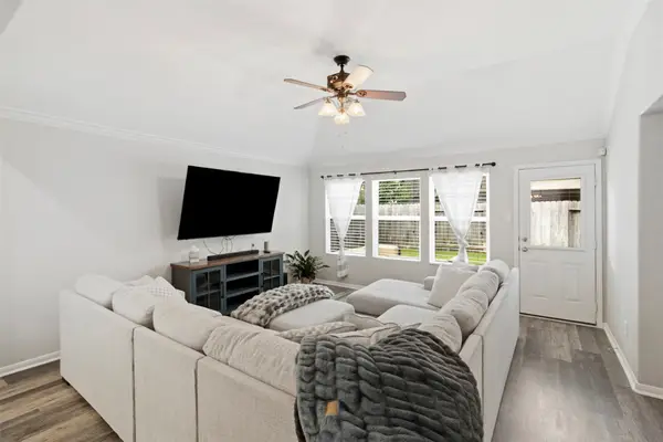 9951 Chimney Swift Lane, Conroe, TX 77385