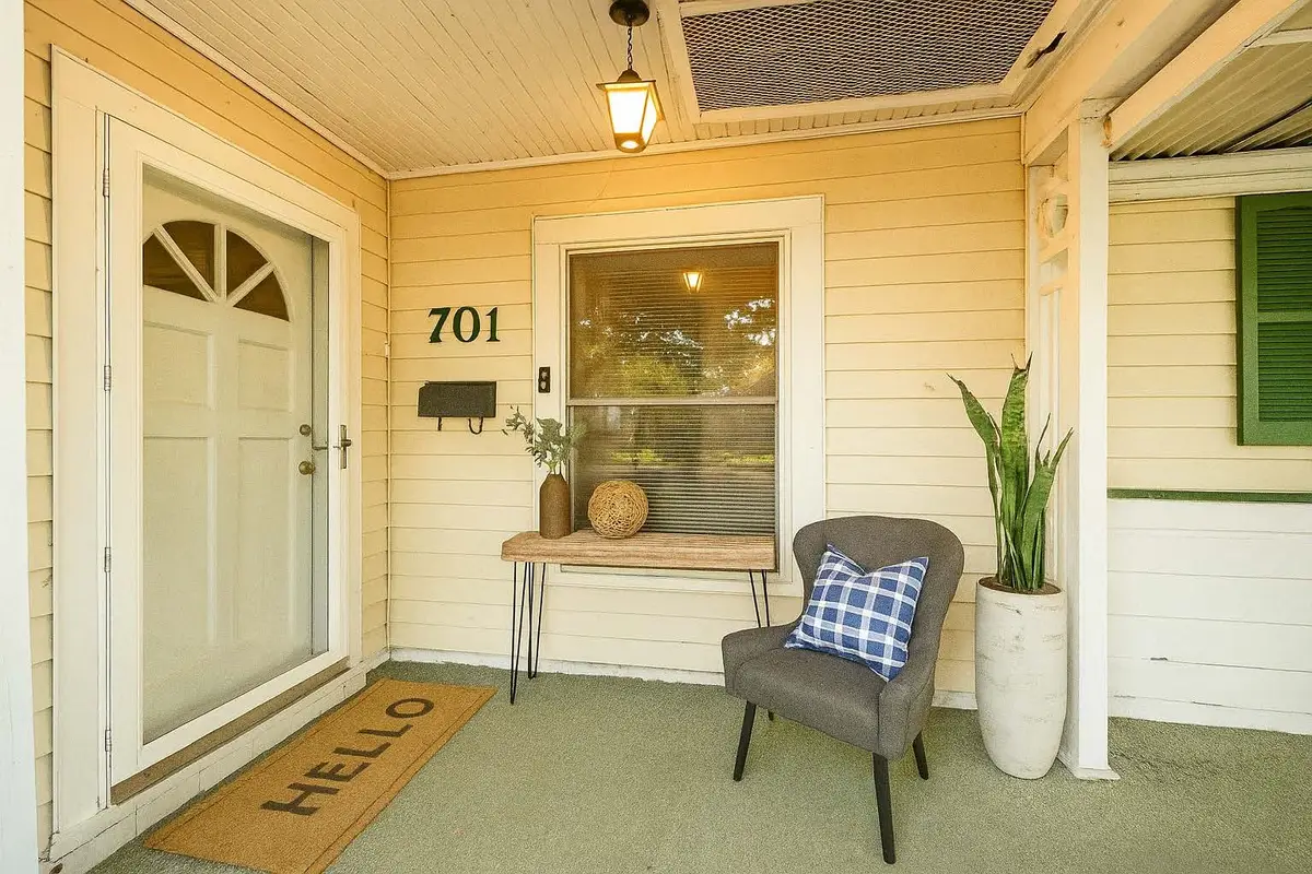 701 E Humble Street, Baytown, TX 77520 - Image #1