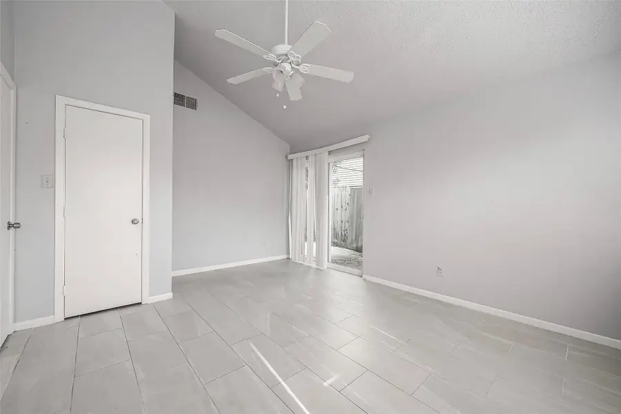 11526 Sands Point Drive, Houston, TX 77072 - Image #3