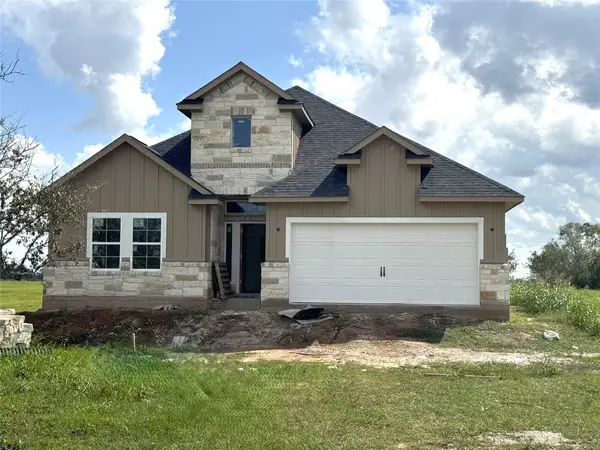 471 Buffalo Trail, Angleton, TX 77515