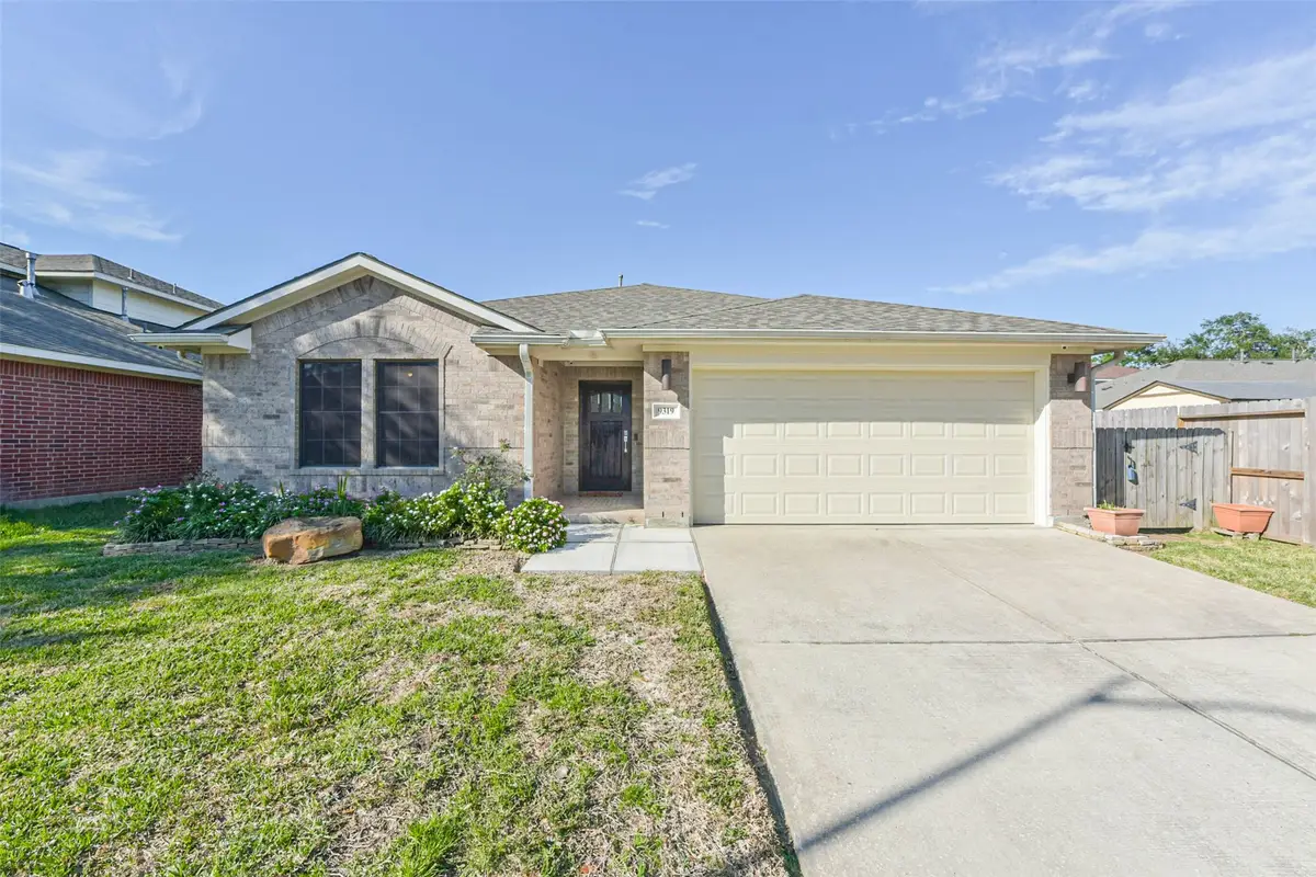 9319 Colt Canyon Lane, Houston, TX 77089 - Image #1