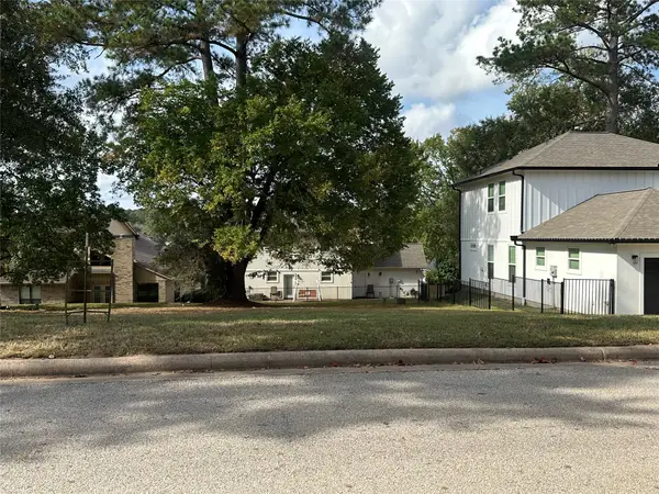 652 Cherry Hills Drive, Huntsville, TX 77340