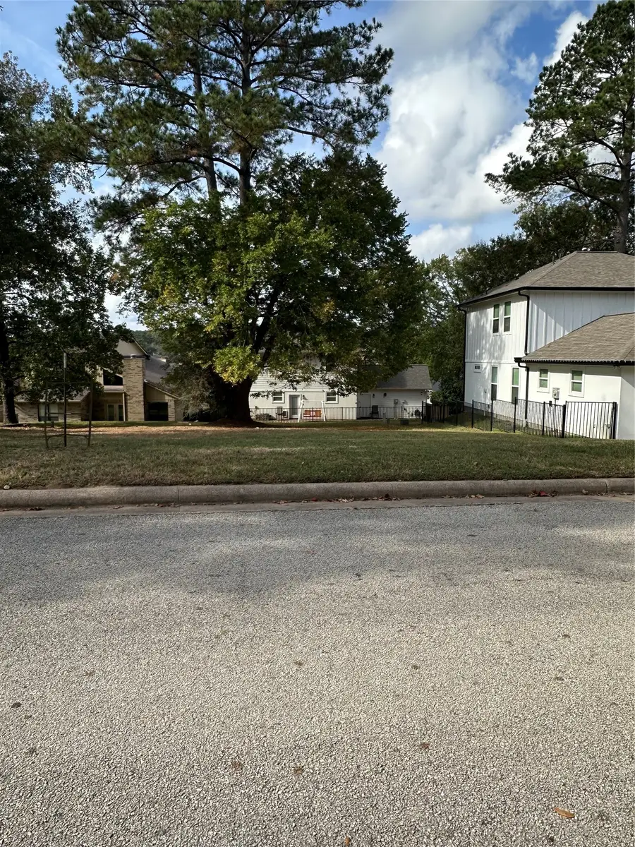 652 Cherry Hills Drive, Huntsville, TX 77340 - #3