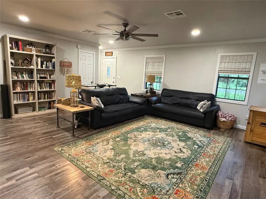 25 Ridge Top Drive, Huntsville, TX 77320 - #3