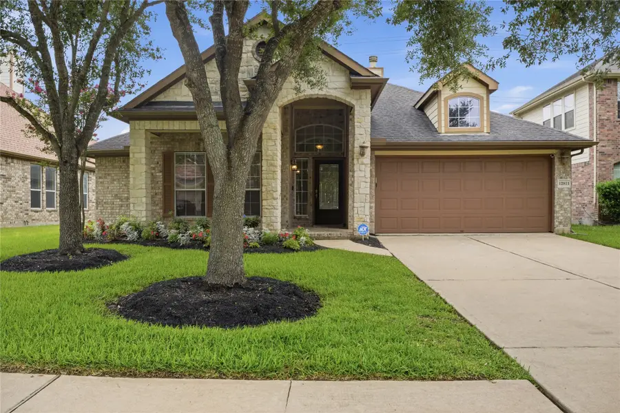 12811 Flat Creek Drive, Pearland, TX 77584 - #2