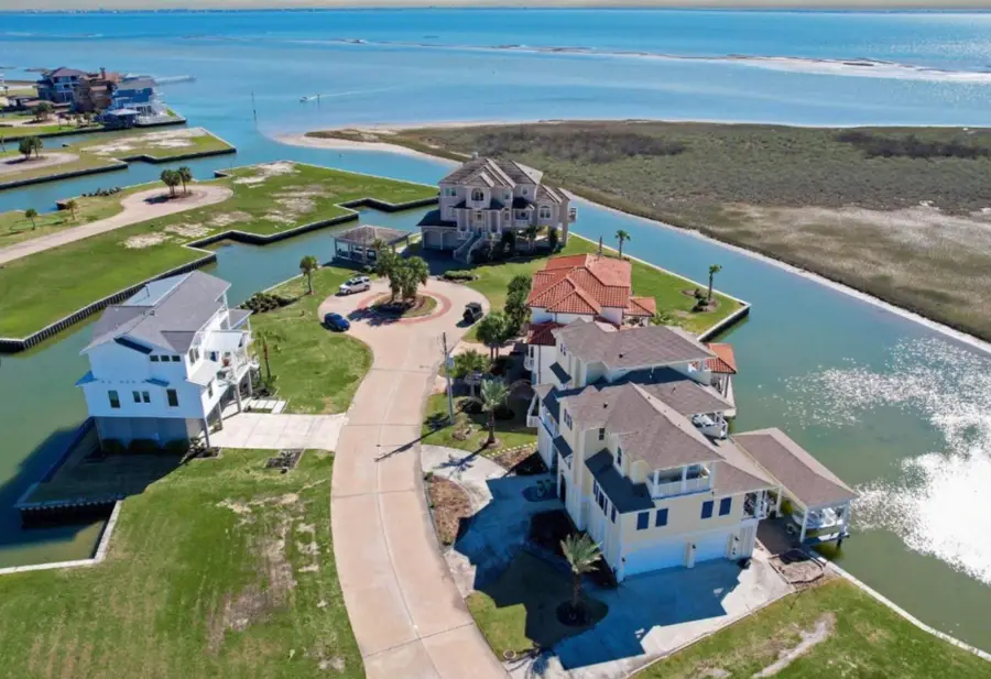 7 Little Torch, Hitchcock, TX 77563 - Image #3