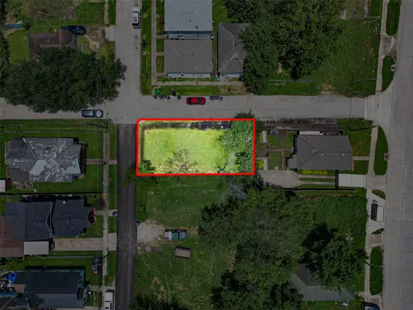 2910 Jewel Street, Houston, TX 77026