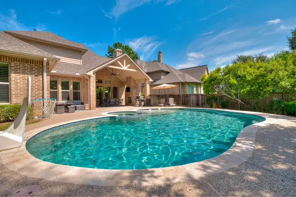 115 Sanibel Crest Place, Montgomery, TX 77316