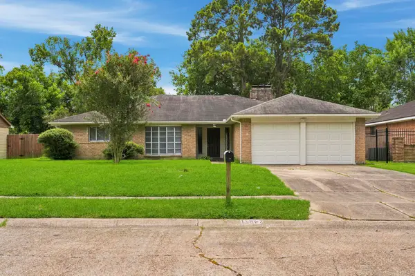 11307 Whittingham Lane, Houston, TX 77099
