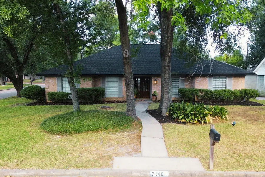 7146 Bayou Forest Drive, Houston, TX 77088 - Image #3