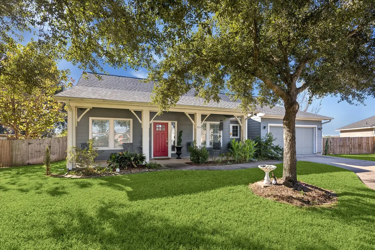 313 Regal Court, Bellville, TX 77418 - Image #1