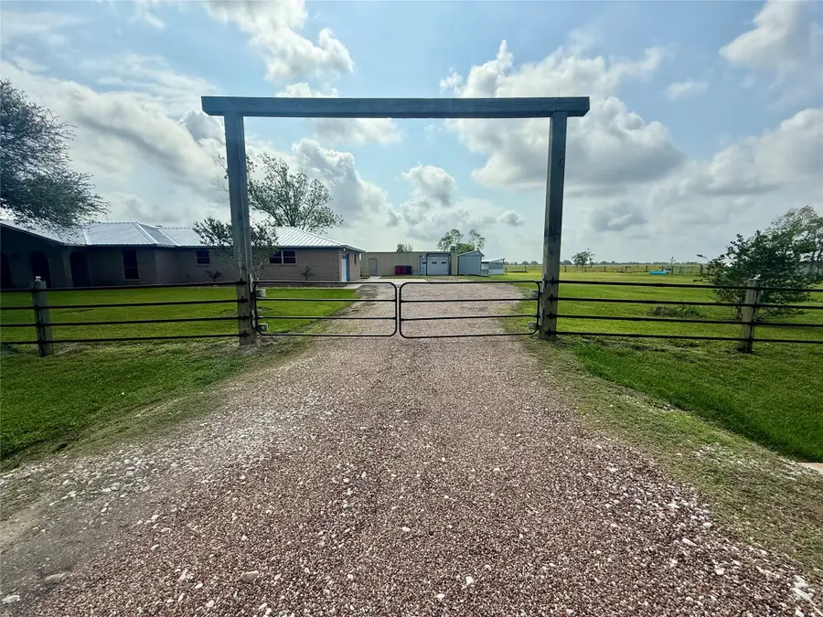 1201 Fm 1862, Blessing, TX 77419 - Image #3