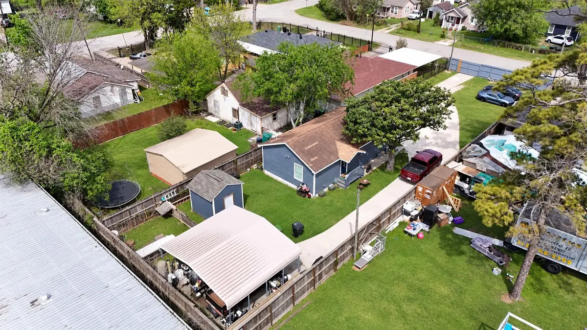 409 Robert Lee Road, Houston, TX 77009 - #1