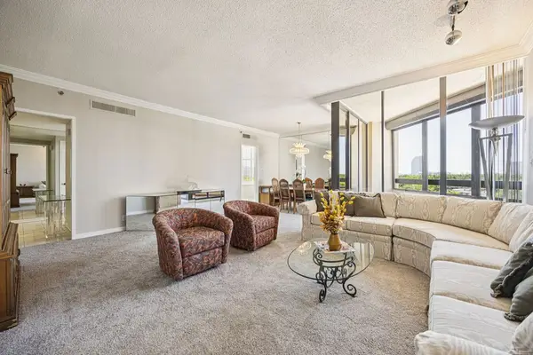 5555 Del Monte Drive #704, Houston, TX 77056