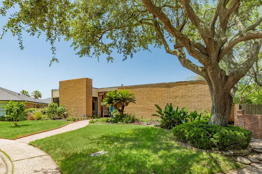 47 Colony Park Circle, Galveston, TX 77551 - #2
