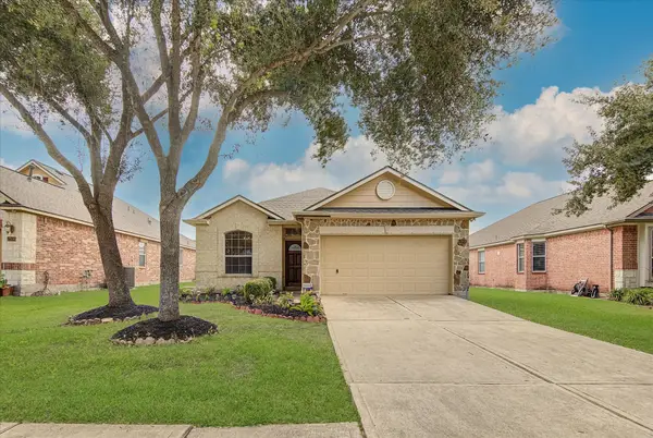 12908 Southern Valley Drive, Pearland, TX 77584