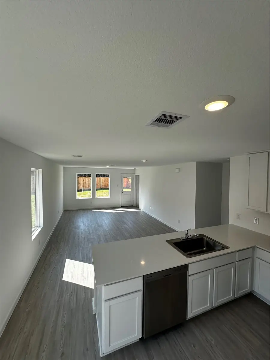 15207 Abella Drive, Montgomery, TX 77316 - Image #2