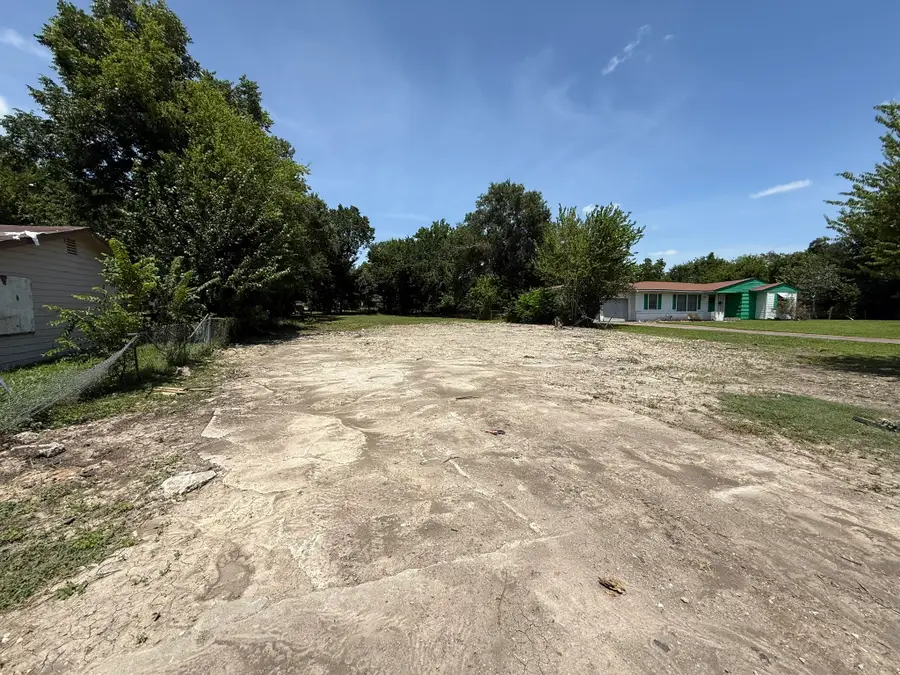 5021 Wilmington Street, Houston, TX 77033 - #3
