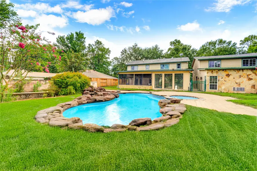 303 Shady Glen Lane, Conroe, TX 77385 - #2