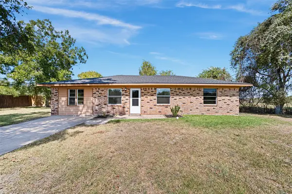 805 Betty Street, El Campo, TX 77437