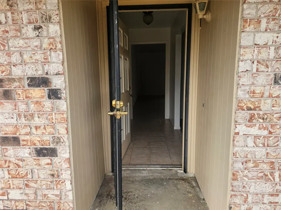 6814 Castleview Lane, Stafford Missouri City, TX 77489 - #2