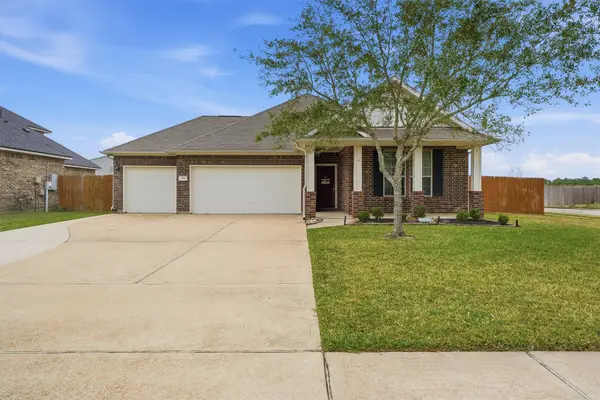 114 Avery Springs Lane, Dickinson, TX 77539