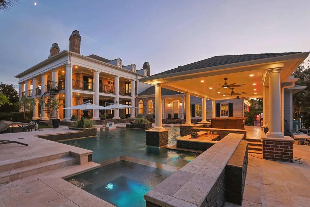 2 Georgian Row, The Woodlands, TX 77380 - #1