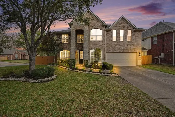 2742 Villa Pisa Lane, League City, TX 77573