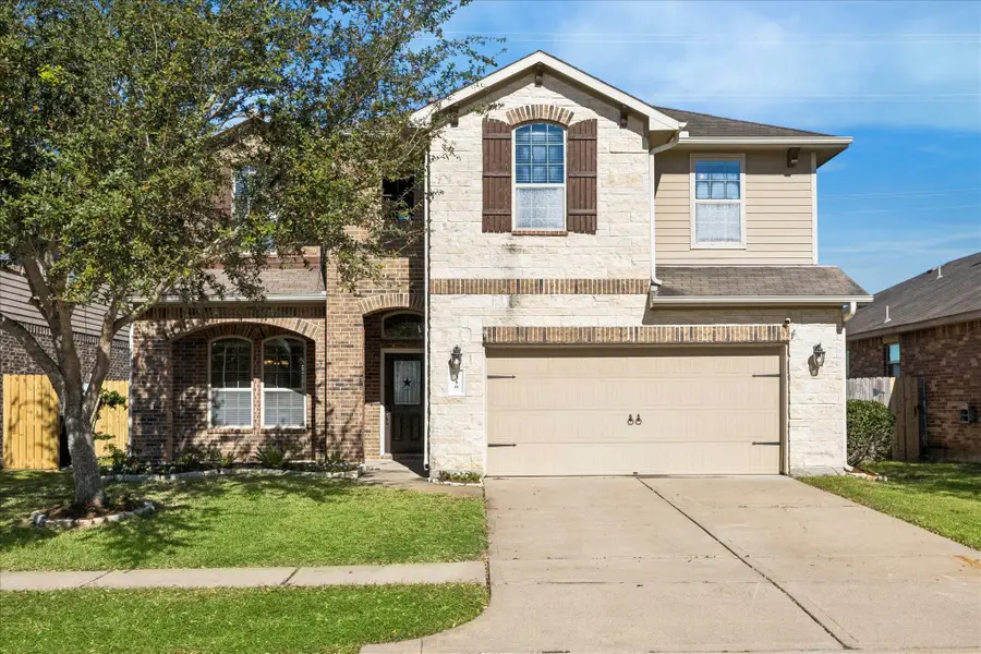 310 Kendall Crest Drive, Alvin, TX 77511 - Image #2