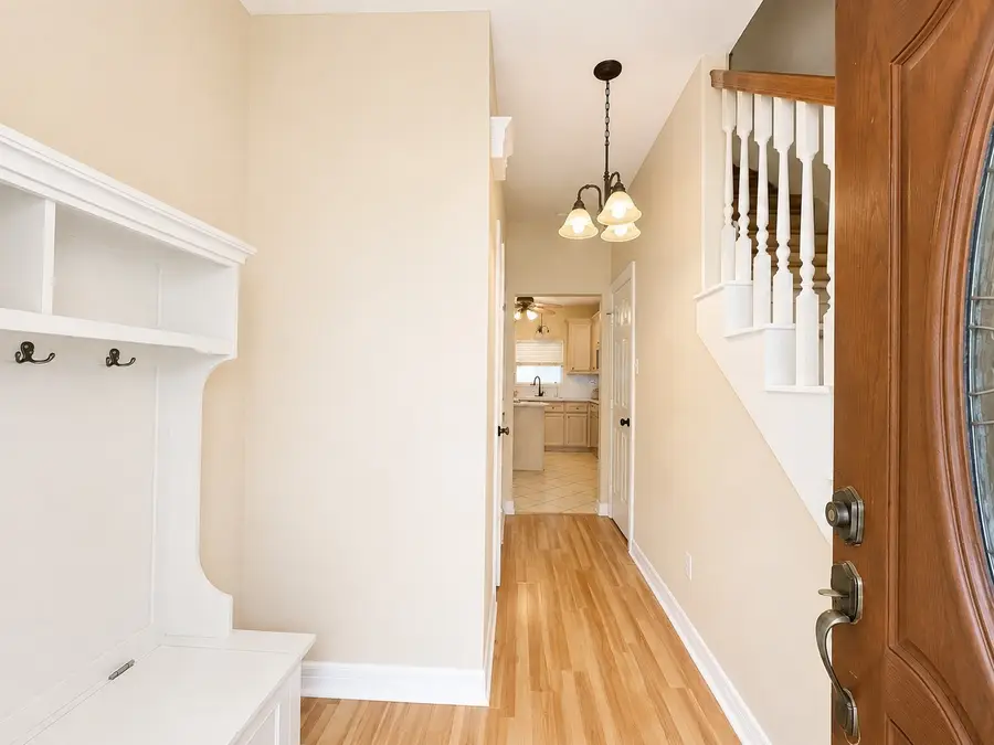 2204 Springwood Dr, Brenham, TX 77833 - #2