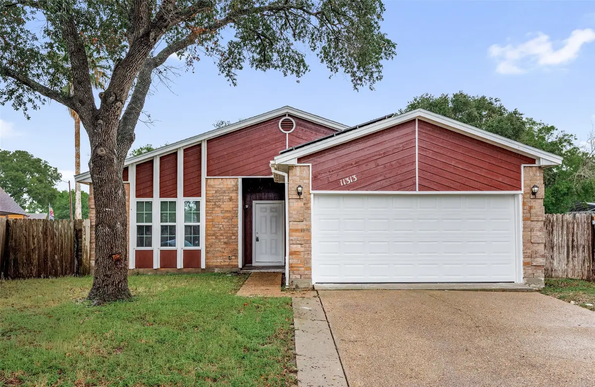 11313 Red Creek Circle, Corpus Christi, TX 78410 - #1