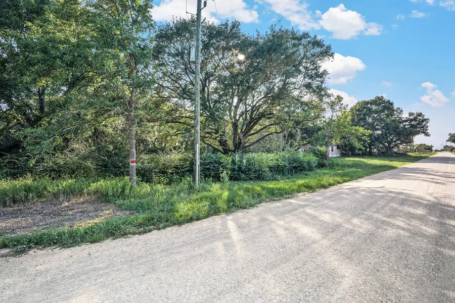 247 Schultz Road S, Sealy, TX 77474 - Image #3