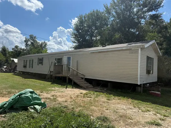 3048 County Road 3550, Cleveland, TX 77327